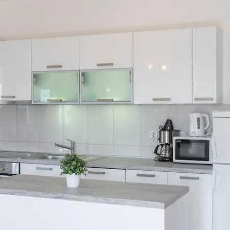 Leefe Apartamento *